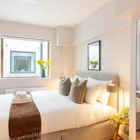 Guestready - Fownes Street Hotel