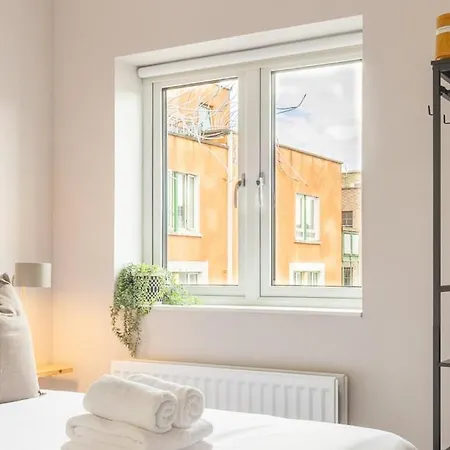 Guestready - Fownes Street *