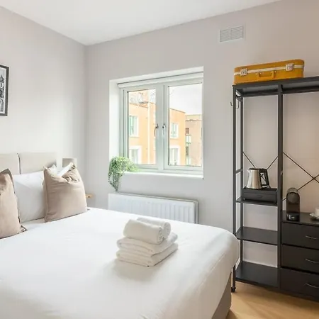 Guestready - Fownes Street Hotel *