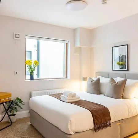 Guestready - Fownes Street Hotel *